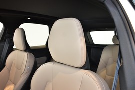 2026款沃尔沃XC60