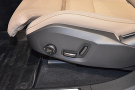 2026款沃尔沃XC60