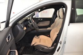 2026款沃尔沃XC60