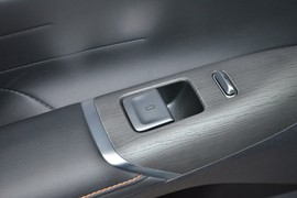 2025款长安CS75