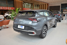 2025款起亚狮铂拓界