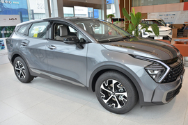 2025款起亚狮铂拓界