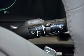 2025款起亚狮铂拓界