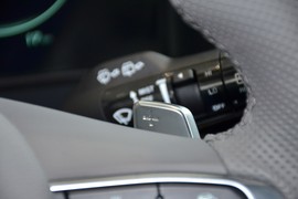 2025款起亚狮铂拓界