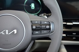 2025款起亚狮铂拓界