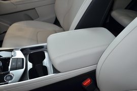 2025款起亚狮铂拓界