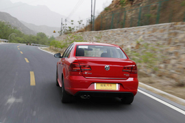 2014款一汽-大众宝来Sportline自动深度试驾实拍