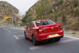 2014款一汽-大众宝来Sportline自动深度试驾实拍