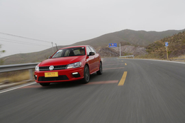 2014款一汽-大众宝来Sportline自动深度试驾实拍