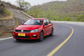 2014款一汽-大众宝来Sportline自动深度试驾实拍