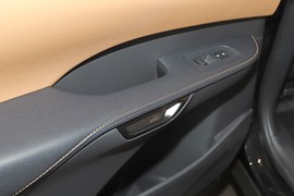 2026款雷克萨斯RX300