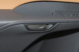 2026款雷克萨斯RX300