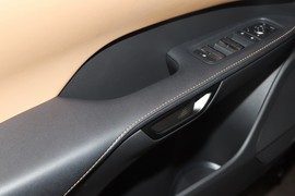 2026款雷克萨斯RX300