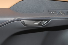 2026款雷克萨斯RX300