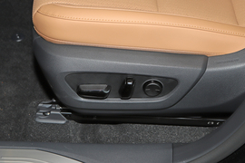 2026款雷克萨斯RX300