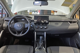 2025款丰田卡罗拉锐放