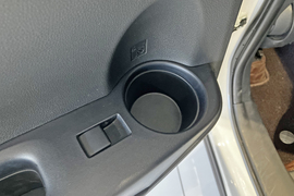 2025款丰田卡罗拉锐放