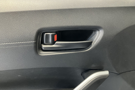 2025款丰田卡罗拉锐放