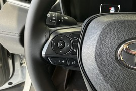 2025款丰田卡罗拉锐放