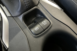 2025款丰田卡罗拉锐放