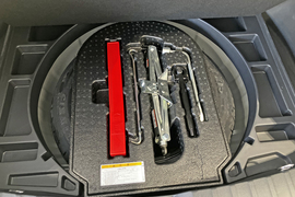 2025款丰田卡罗拉锐放