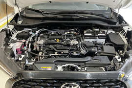 2025款丰田卡罗拉锐放