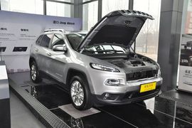 2014款Jeep自由光2.4L豪华版