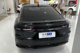2024款丰田皇冠