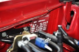 2013款日产帕拉丁2.4L手动纪念版豪华型