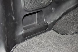 2013款日产帕拉丁2.4L手动纪念版豪华型