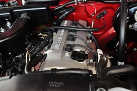 2013款日产帕拉丁2.4L手动纪念版豪华型