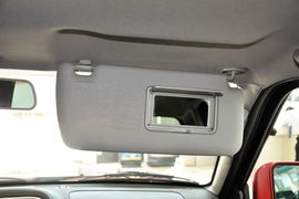 2013款日产帕拉丁2.4L手动纪念版豪华型