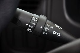 2013款日产帕拉丁2.4L手动纪念版豪华型