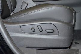 2025款凯迪拉克XT4