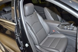 2025款凯迪拉克XT4