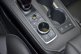2025款凯迪拉克XT4