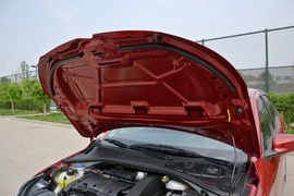 2014款雪铁龙全新爱丽舍1.6L手动舒适型