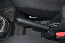 2014款雪铁龙全新爱丽舍1.6L手动舒适型