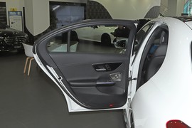 2026款奔驰C