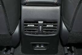 2026款丰田雷凌L