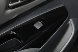 2026款丰田雷凌L