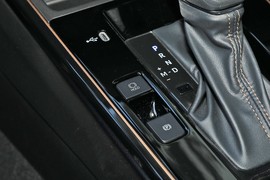 2026款丰田雷凌L