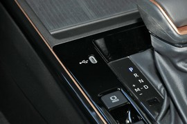 2026款丰田雷凌L