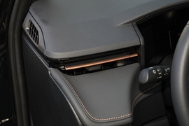 2026款丰田雷凌L