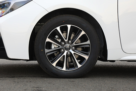 2026款丰田雷凌L