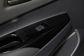 2026款丰田雷凌L