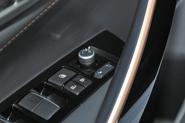 2026款丰田雷凌L