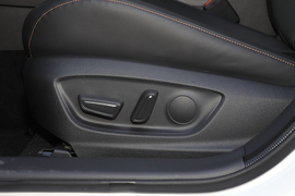 2026款丰田雷凌L