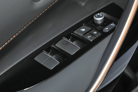 2026款丰田雷凌L