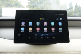 2025款比亚迪秦PLUS